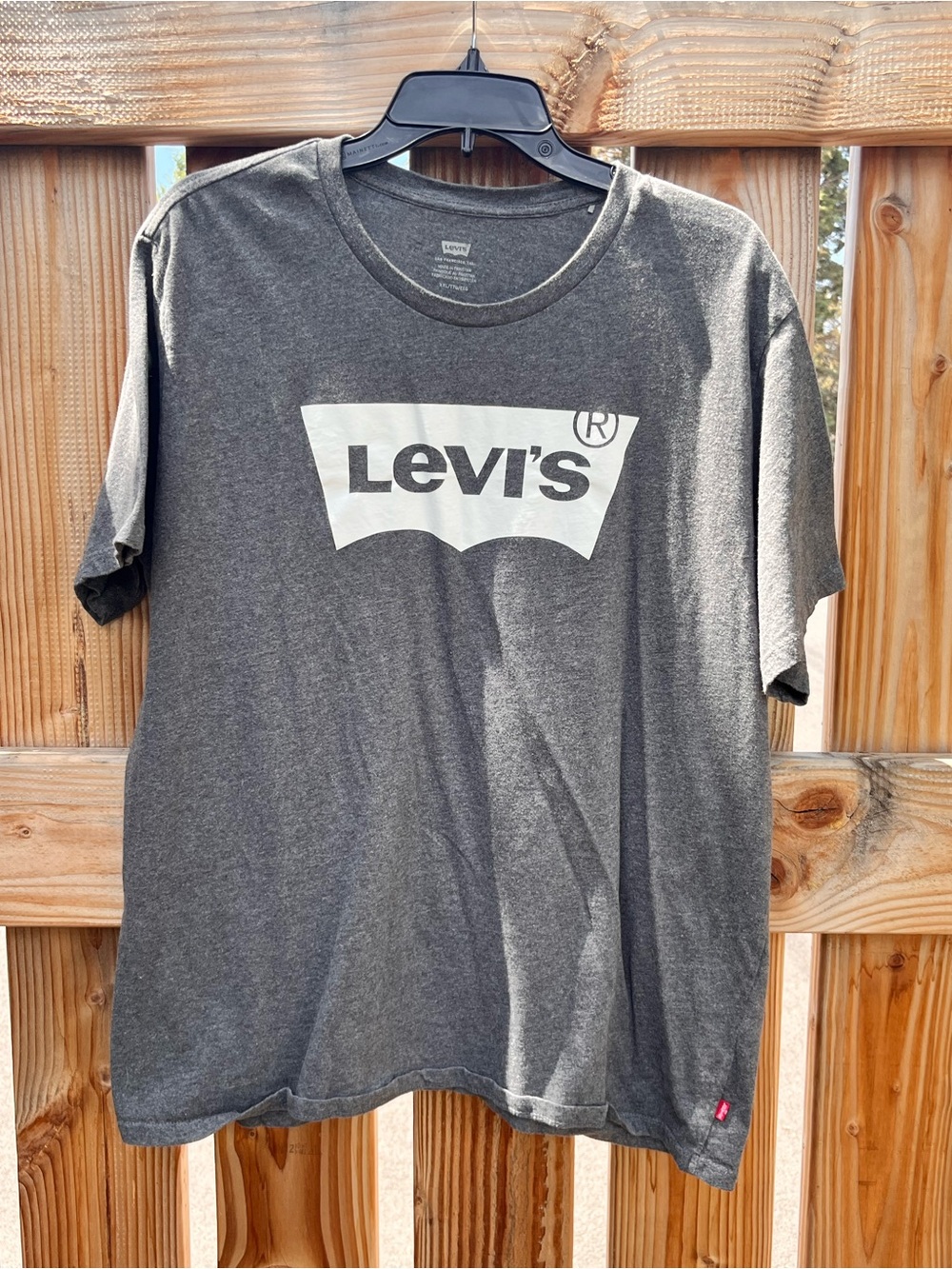 Levi's Gray Short Sleeve Tee with White Logo